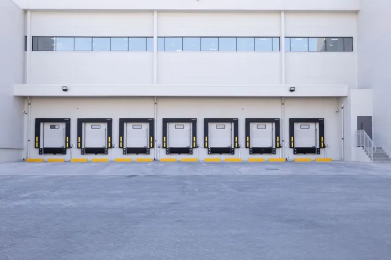 Group AMANA has been awarded the construction of the Almarai Logistics and Office Facility in ICAD 3, Abu Dhabi, a 52,000 sqm development designed to support Almarai's growing logistics and distribution operations. The facility will feature advanced warehousing, cold storage, and office spaces, incorporating pre-engineered steel structures, refrigeration systems, modern fire protection solutions, EV charging stations, and integrated smart building technologies.